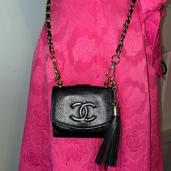 🔴🔴SOLD🔴🔴CHANEL WOC Vintage Wallet on Chain Crossbody Caviar Leather - Picture 16 of 16